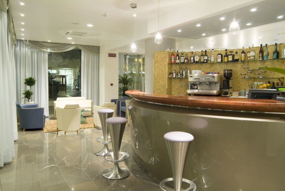 Club House Hotel Rimini Restoran gambar